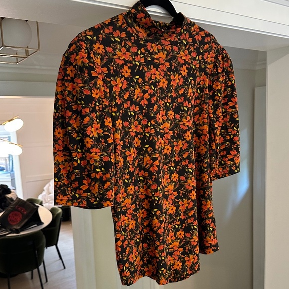 GAP Featherweight Puff Sleeve T-Shirt - Size L. - Picture 4 of 11